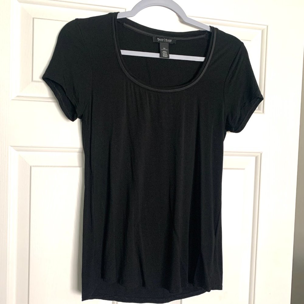WHITE HOUSE BLACK MARKET Women's Black Short Sleeve Blouse Size XS Rayon Top